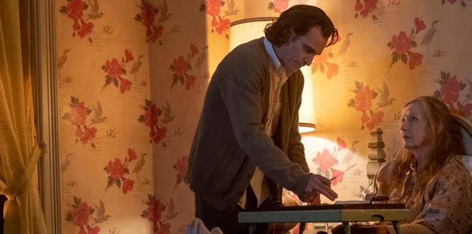 Frances Conroy in Joker (2019)