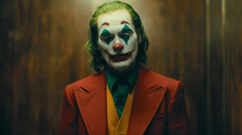 Joaquin Pheonix in the elevator (Joker 2019)