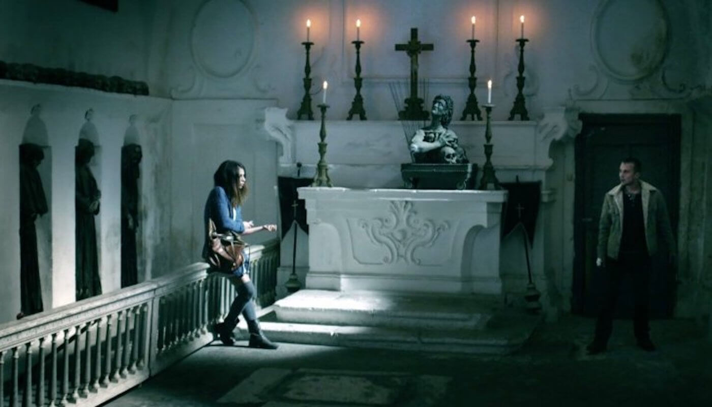 Spring Film Review: Spring (2014), Romance Meets Body Horror in Italy