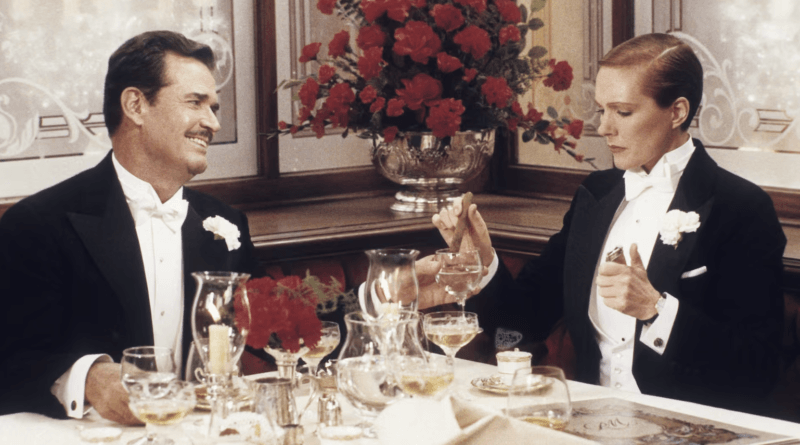 Victor/Victoria (1982)