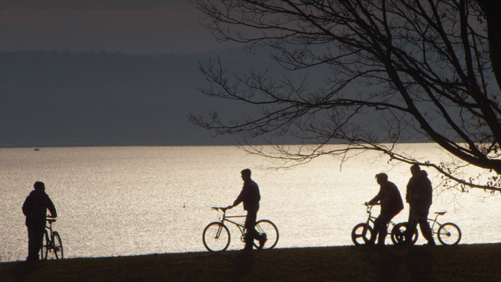 Super Dark Times (2017)