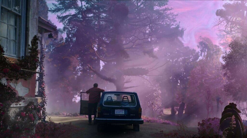Nathan Gardner faces the magenta haze spreading across his farm in Color Out of Space (2019)